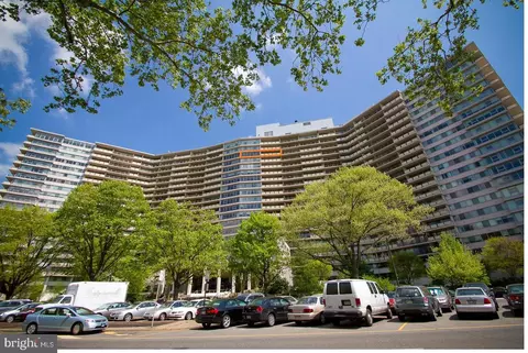 2401 Pennsylvania Ave #19B33, Philadelphia, PA 19130