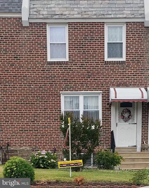 6118 Reach St, Philadelphia, PA 19111