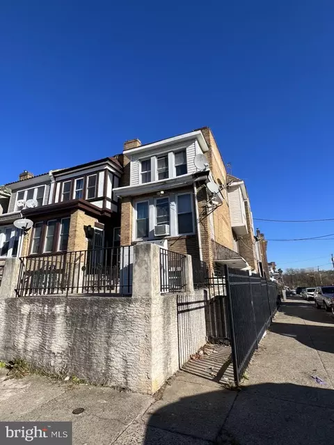 4901 Gransback St, Philadelphia, PA 19120