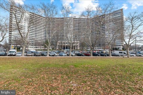 2401 Pennsylvania Ave #21B27, Philadelphia, PA 19130