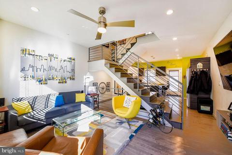 1923 W George St, Philadelphia, PA 19130
