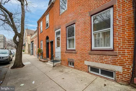 437 Brown St, Philadelphia, PA 19123