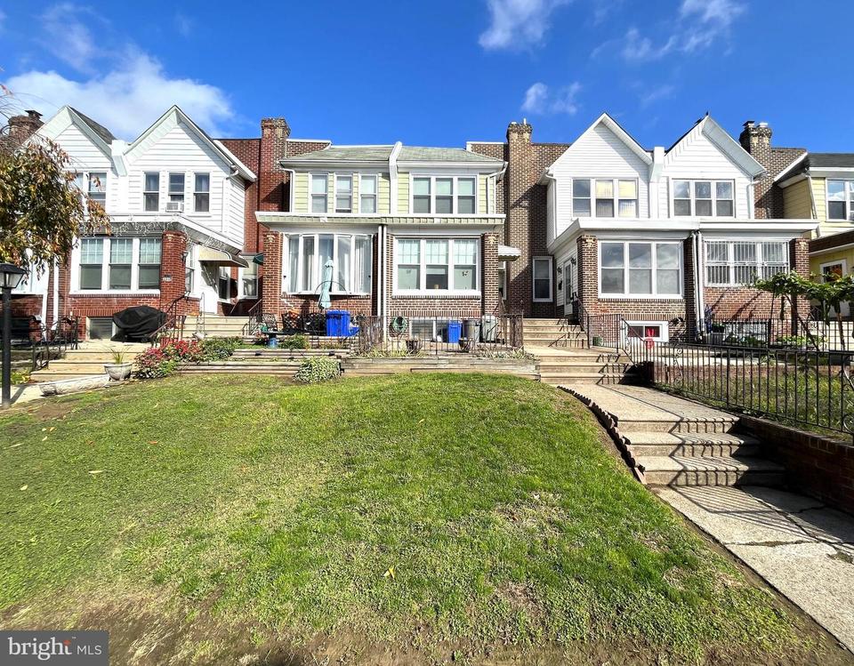 3543 Tudor St, Philadelphia, PA 19136 photo 1