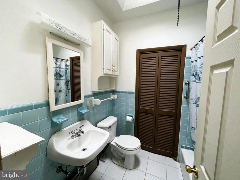  3543 Tudor St, Philadelphia, PA 19136 photo 10