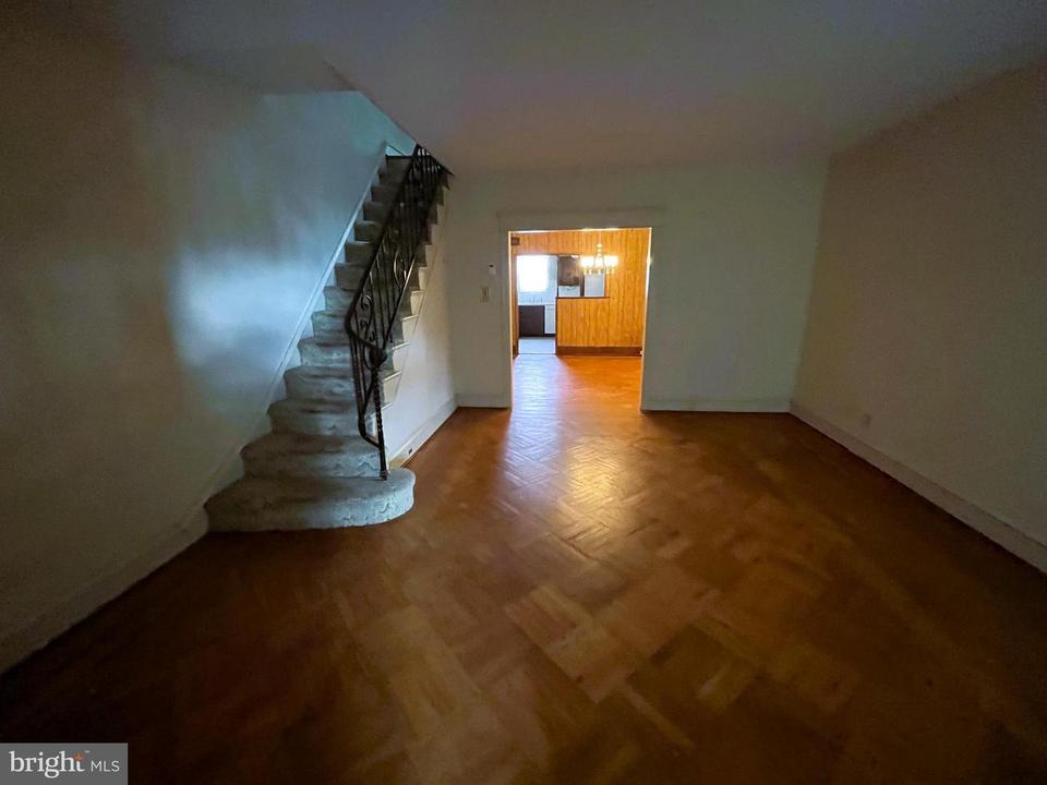  3543 Tudor St, Philadelphia, PA 19136 photo 2