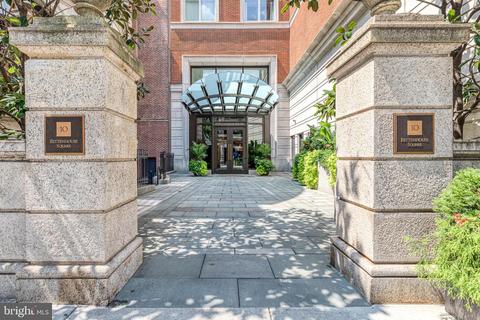 130 S 18th St #702, Philadelphia, PA 19103