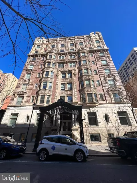 181119 Chestnut St #305, Philadelphia, PA 19103