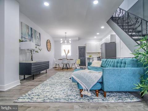 2615 S Darien St, Philadelphia, PA 19148