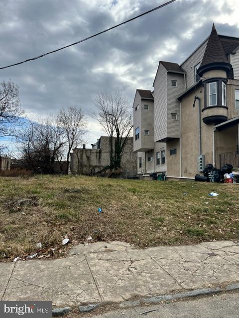 3305 N 16th St, Philadelphia, PA 19140