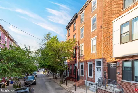 1215 N Randolph St #1, Philadelphia, PA 19122
