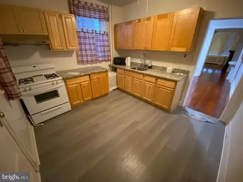 241 N 60th St, Philadelphia, PA 19139