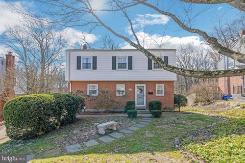 8412 Chippewa Rd, Philadelphia, PA 19128