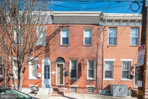 2347 E Hagert St, Philadelphia, PA 19125