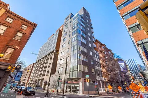 1101 Locust St #3B, Philadelphia, PA 19107