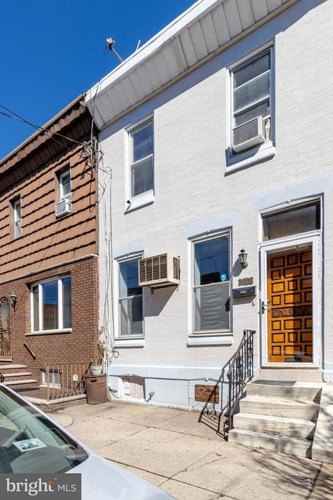915 Mckean St, Philadelphia, PA 19148