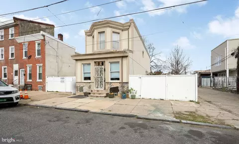 4566 Milnor St, Philadelphia, PA 19124