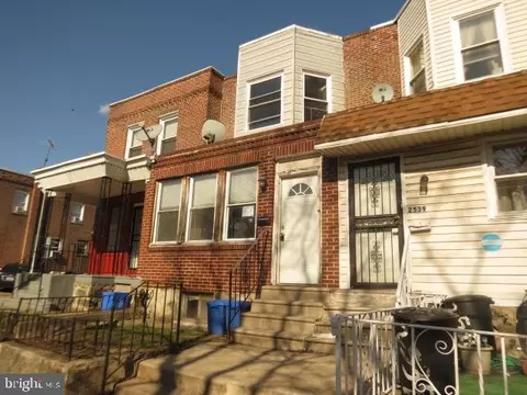 2537 Bonaffon St, Philadelphia, PA 19142