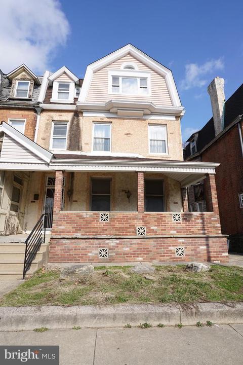 1233 S 58th St, Philadelphia, PA 19143