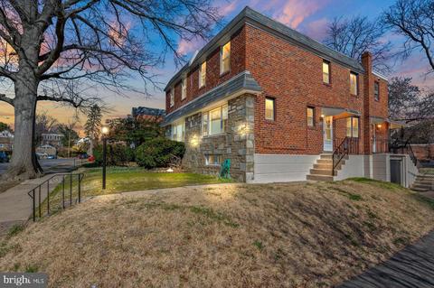 6513 N 10th St, Philadelphia, PA 19126