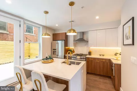 924 S Beulah St, Philadelphia, PA 19147