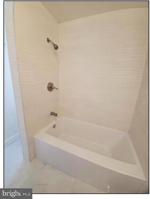 1215 W Silver St, Philadelphia, PA 19133