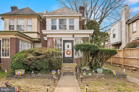 822 W 65th Ave, Philadelphia, PA 19126