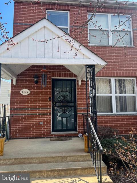 857 N Camac St, Philadelphia, PA 19123