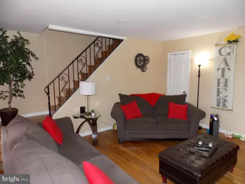 1210 Elbridge St, Philadelphia, PA 19111