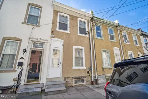 4812 Ogle St, Philadelphia, PA 19127