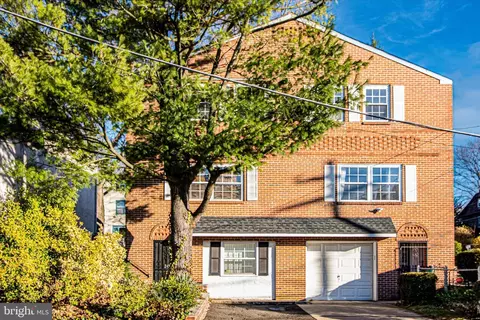 90 W Gowen Ave, Philadelphia, PA 19119