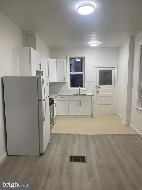 833 Cantrell St, Philadelphia, PA 19148