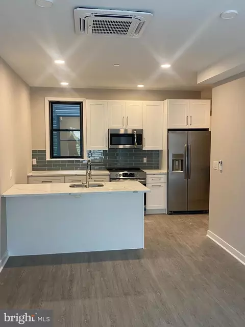 1716 W Girard Ave #3, Philadelphia, PA 19130