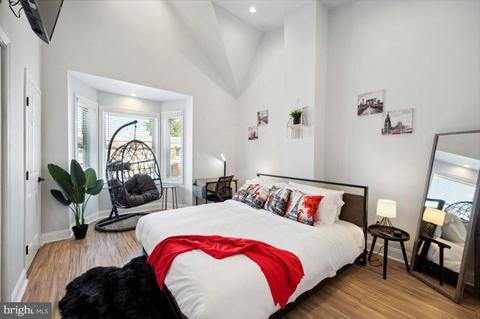 5242 Cedar Ave, Philadelphia, PA 19143