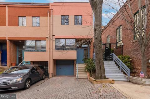 834 N Newkirk St, Philadelphia, PA 19130