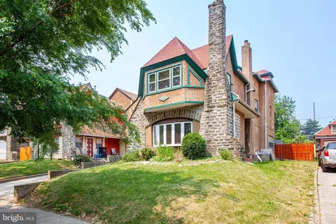 6904 N Broad St, Philadelphia, PA 19126