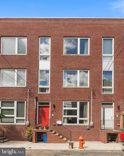 2236 N Howard St, Philadelphia, PA 19133