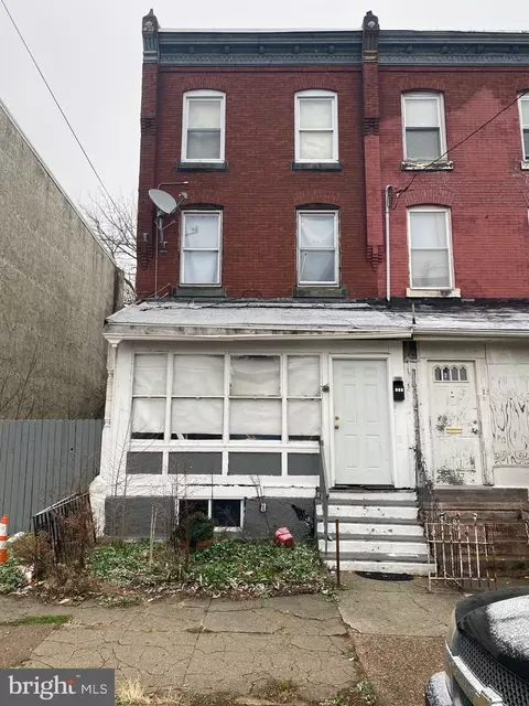 739 N 44th St, Philadelphia, PA 19104