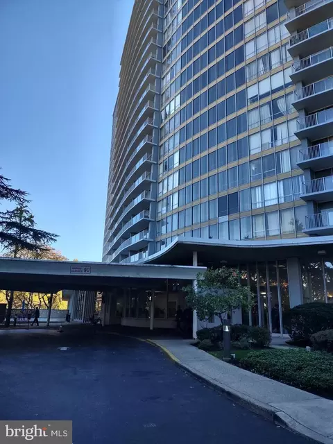 3900 Ford Rd #8B, Philadelphia, PA 19131