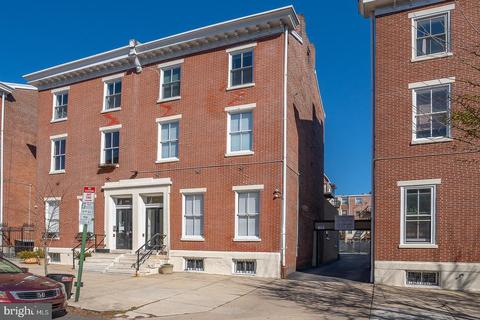 1613 Green St #3, Philadelphia, PA 19130