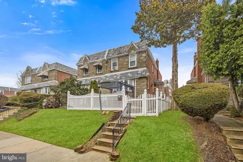 936 E Roumfort Rd, Philadelphia, PA 19150
