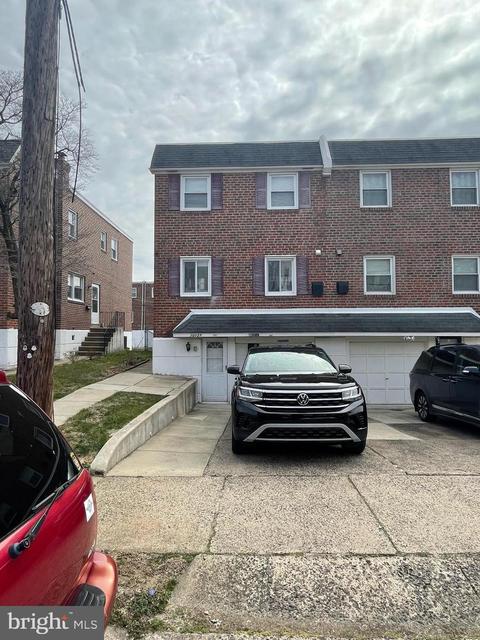 10127 Jeanes St, Philadelphia, PA 19116