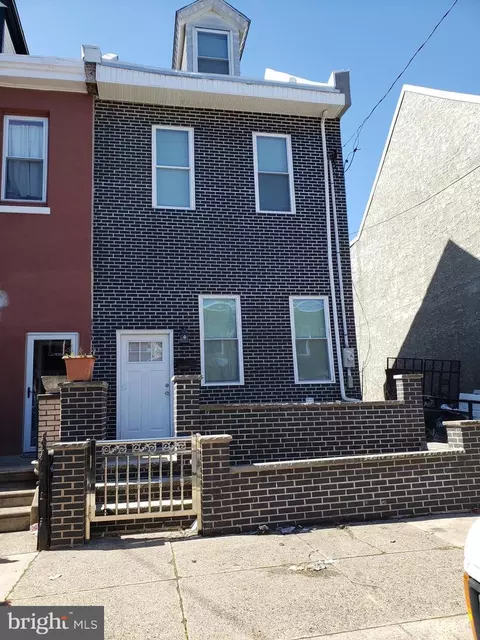 2050 E Cambria St, Philadelphia, PA 19134