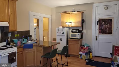 1324 Locust St #614, Philadelphia, PA 19107