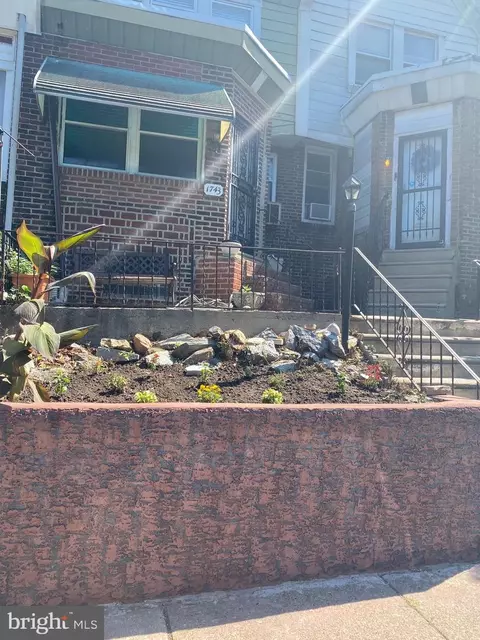 1743 S Edgewood St, Philadelphia, PA 19142