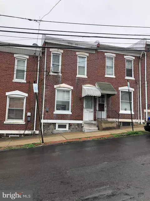 4652 Silverwood St, Philadelphia, PA 19128