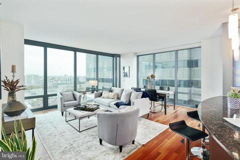 2101 Market St #3407, Philadelphia, PA 19103
