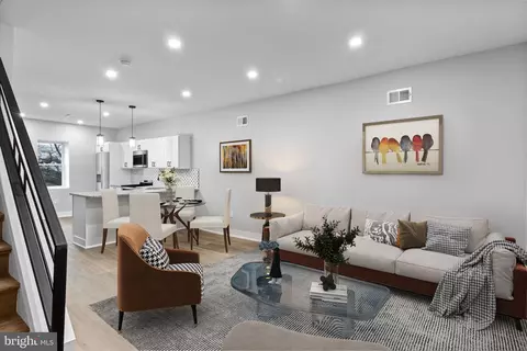 6435 N Norwood St, Philadelphia, PA 19138