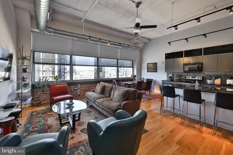 2200 Arch St #715, Philadelphia, PA 19103