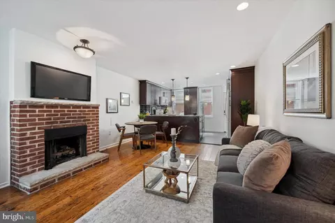 1531 Rodman St, Philadelphia, PA 19146
