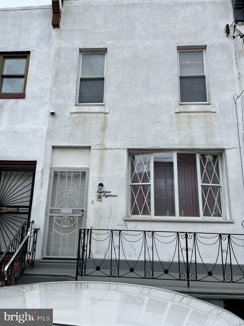 1818 S 5th St, Philadelphia, PA 19148